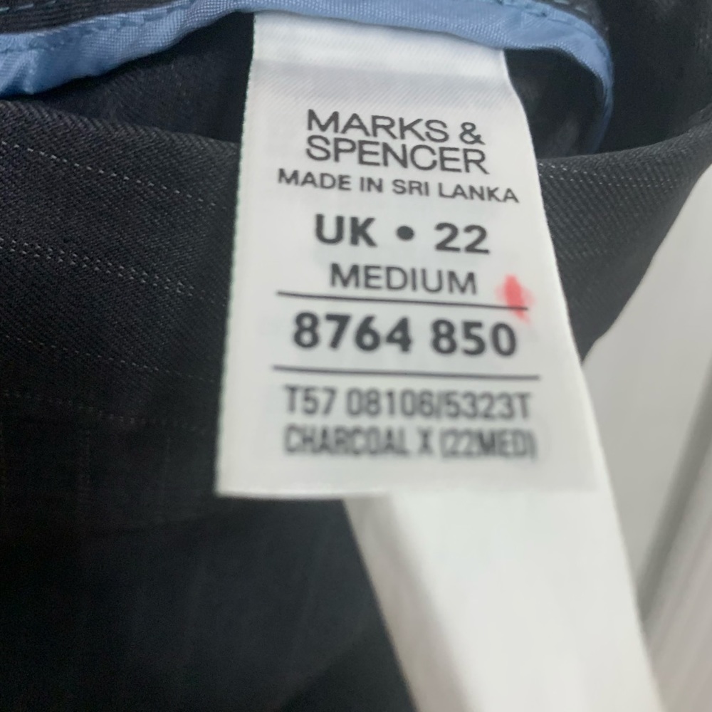 Assorted women pants/slacks from Marks & Spencer, Nake Bryant and Avenue